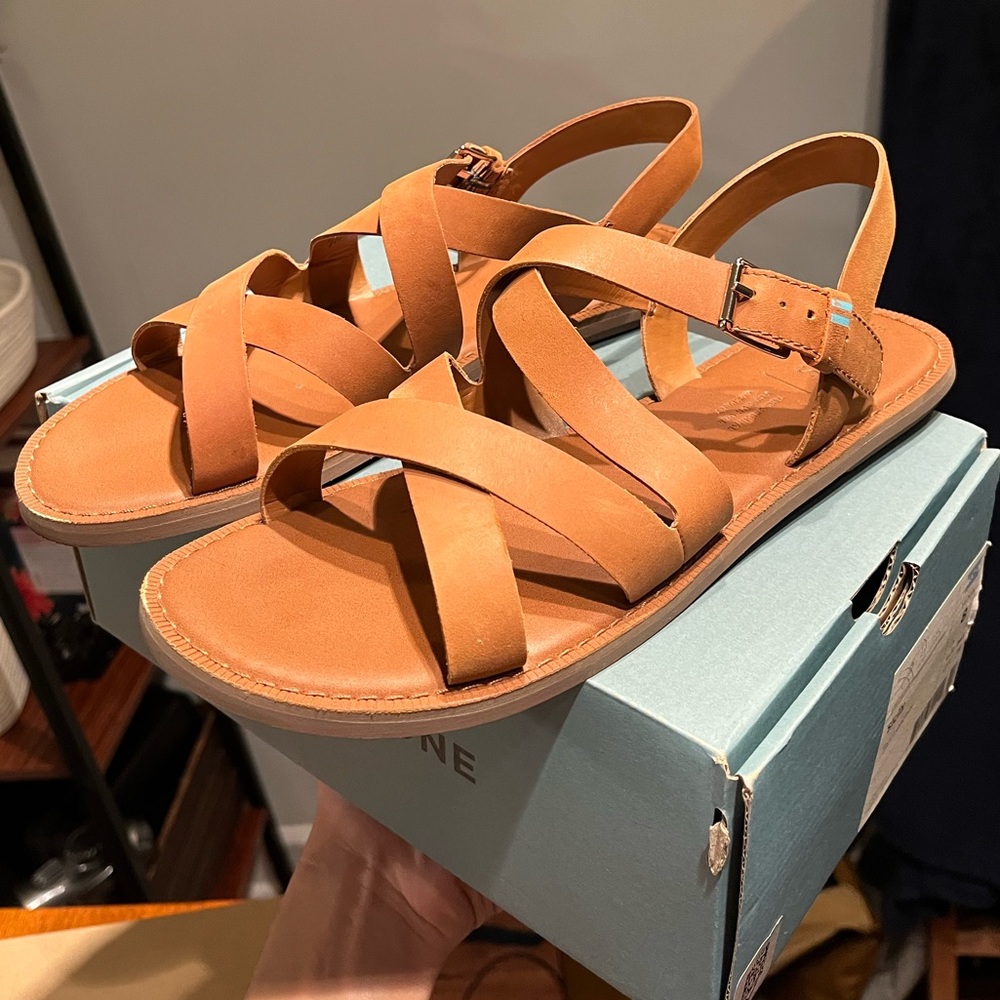 toms leather sandals